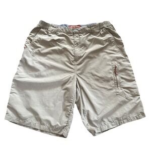 Simms Fishing Men's XL COR3 Beige Fishing Shorts 11" Inseam Zip Pocket